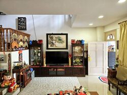 Flora Road (D17), Terrace #463039101